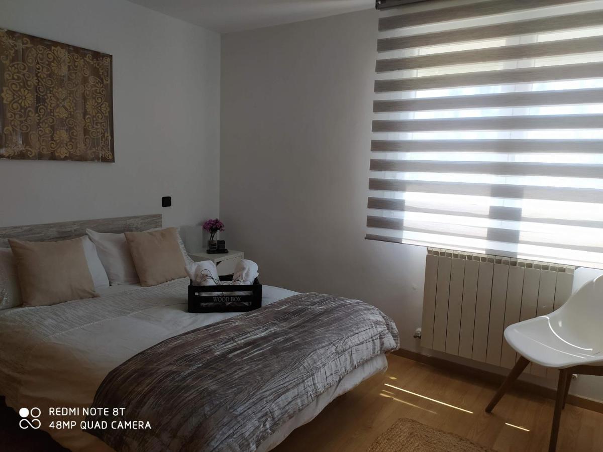 Vianatxiki Apartment Viana  Ngoại thất bức ảnh